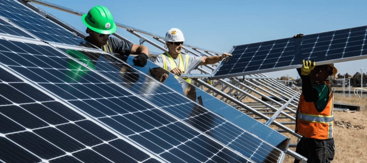 Benefits of Solar-Powered Industrial and Commercial Roofing Systems